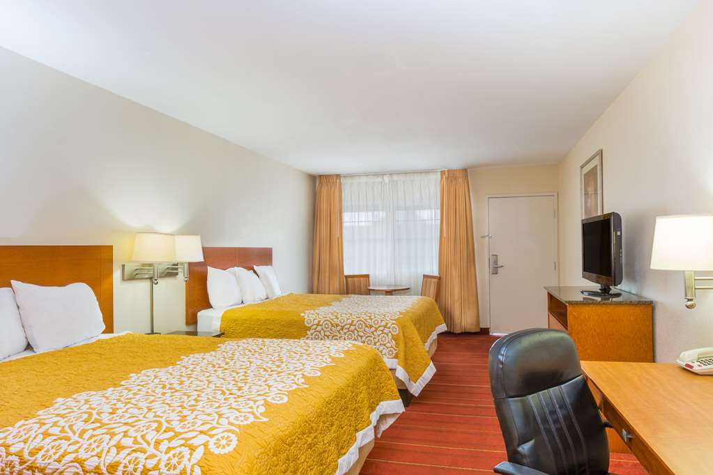 Days Inn By Wyndham San Diego-East/El Cajon Quarto foto